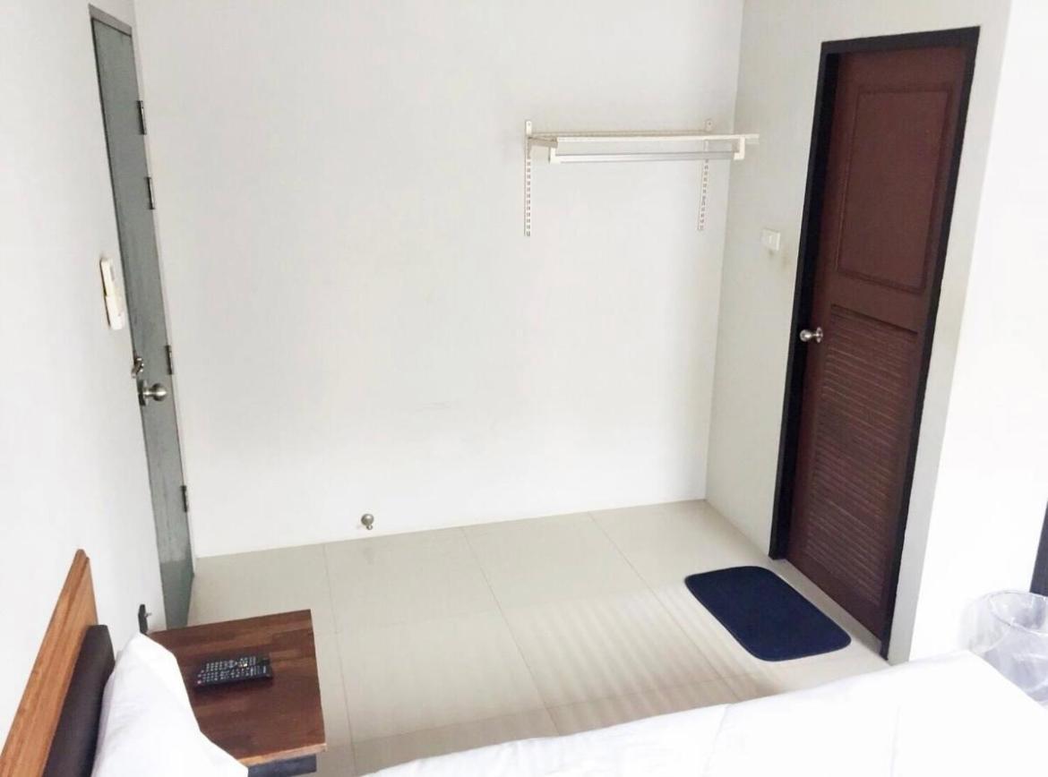 The Room Apartment 수랏타니 외부 사진