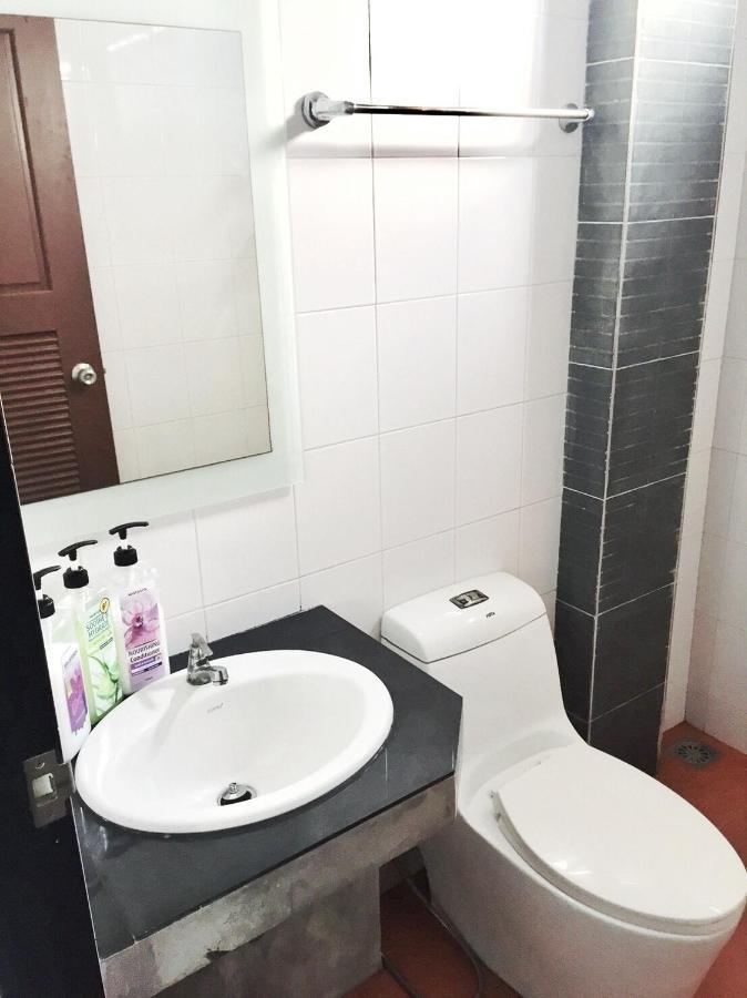 The Room Apartment 수랏타니 외부 사진